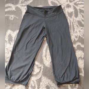 Patagonia Liana Gray Capri Leggings